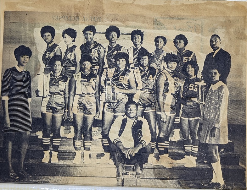 Women's Varsity Basketball Team Picture