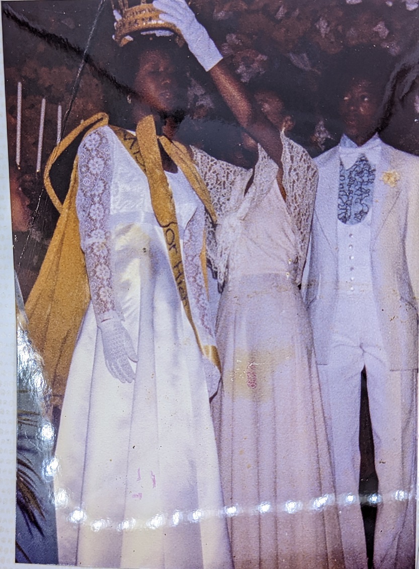 click to see item Crowning at Homecoming